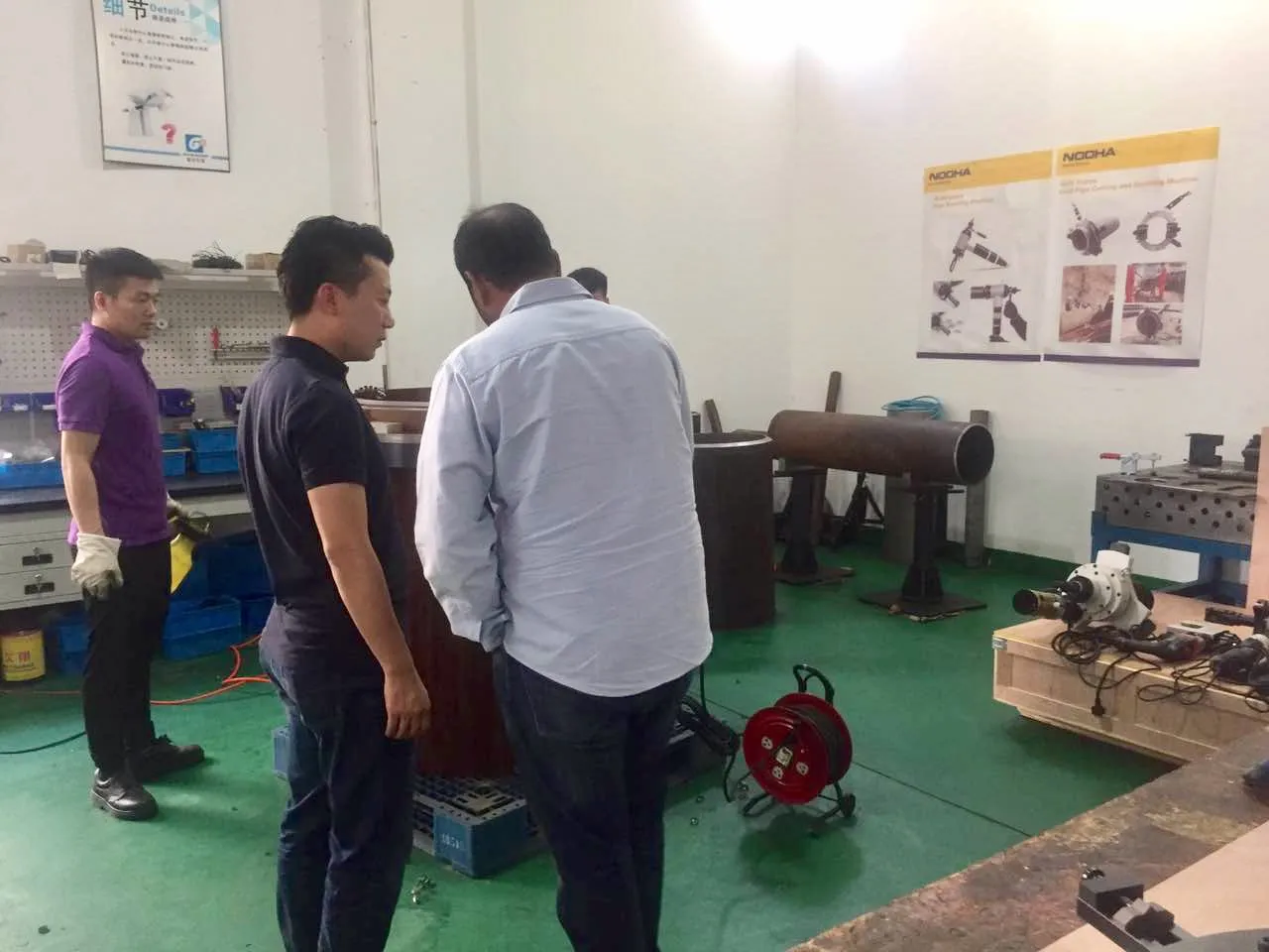 Customer from Middle East visit our factory