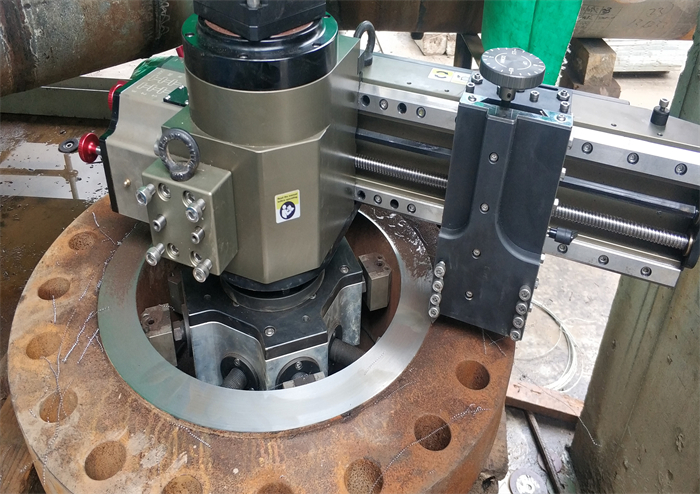 Flange facing machine lubrication guide